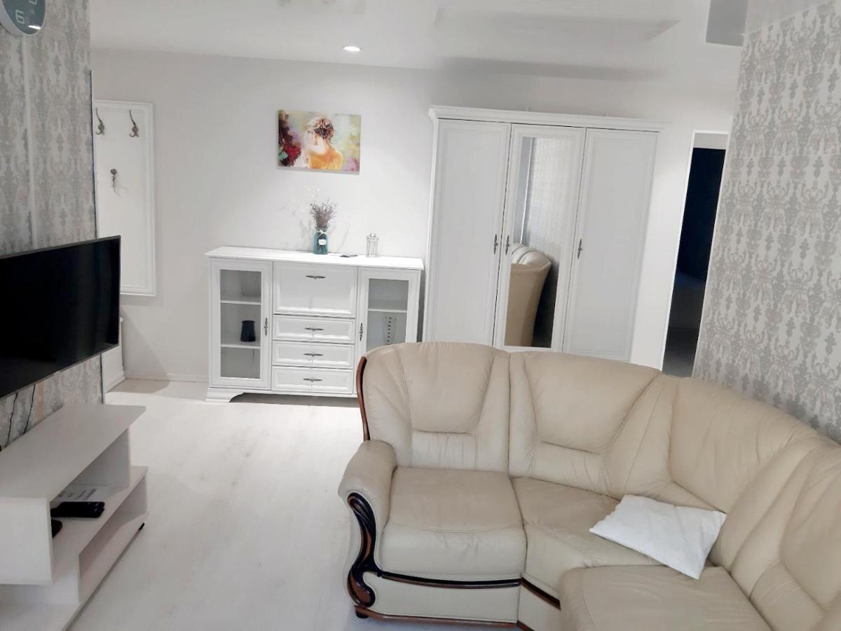 Appartment New In Center 莫吉廖夫 外观 照片