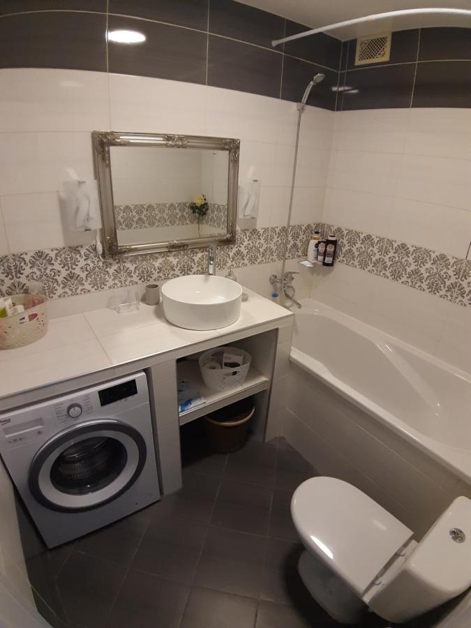 Appartment New In Center 莫吉廖夫 外观 照片