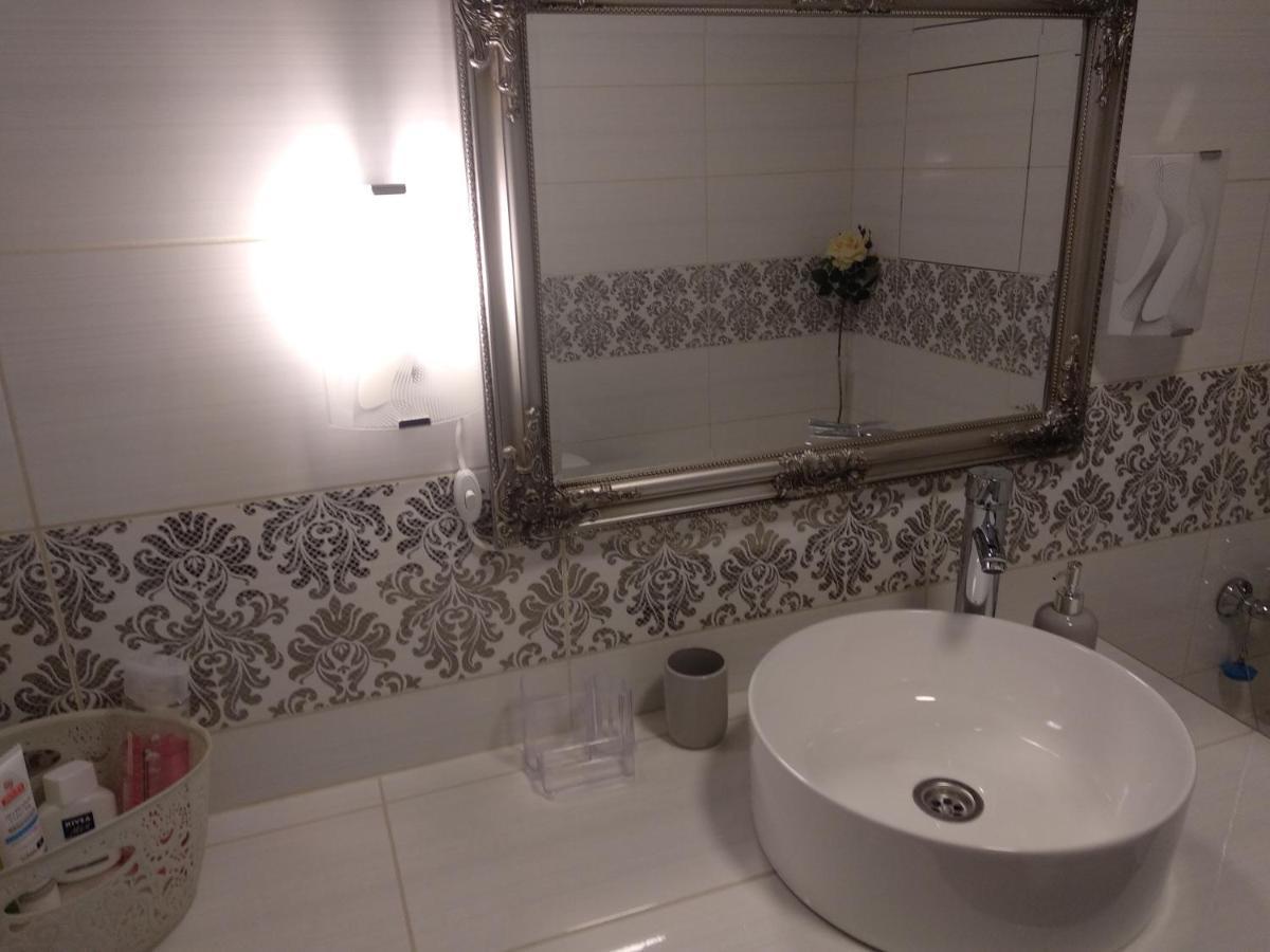 Appartment New In Center 莫吉廖夫 外观 照片